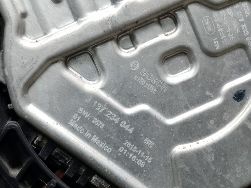 68205 996AB | Диффузор вентилятора основного радиатора CHRYSLER 200 14-16 - Фото 4