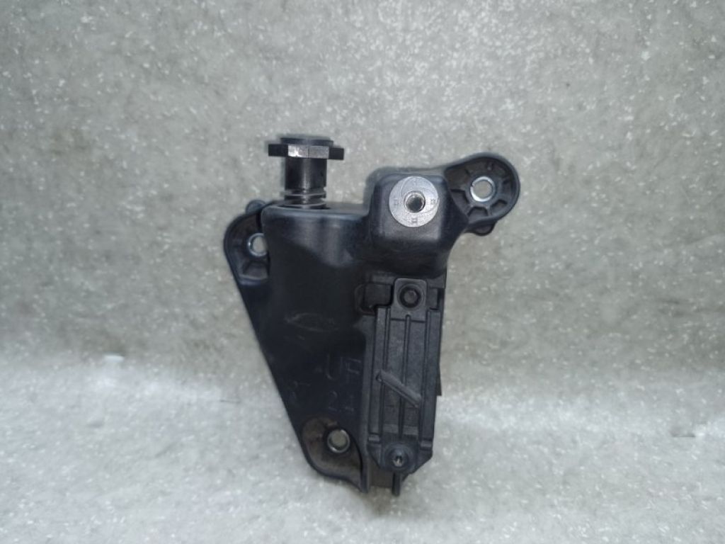 68247 259AA | Крепление радиатора прав. CHRYSLER 200 14-16