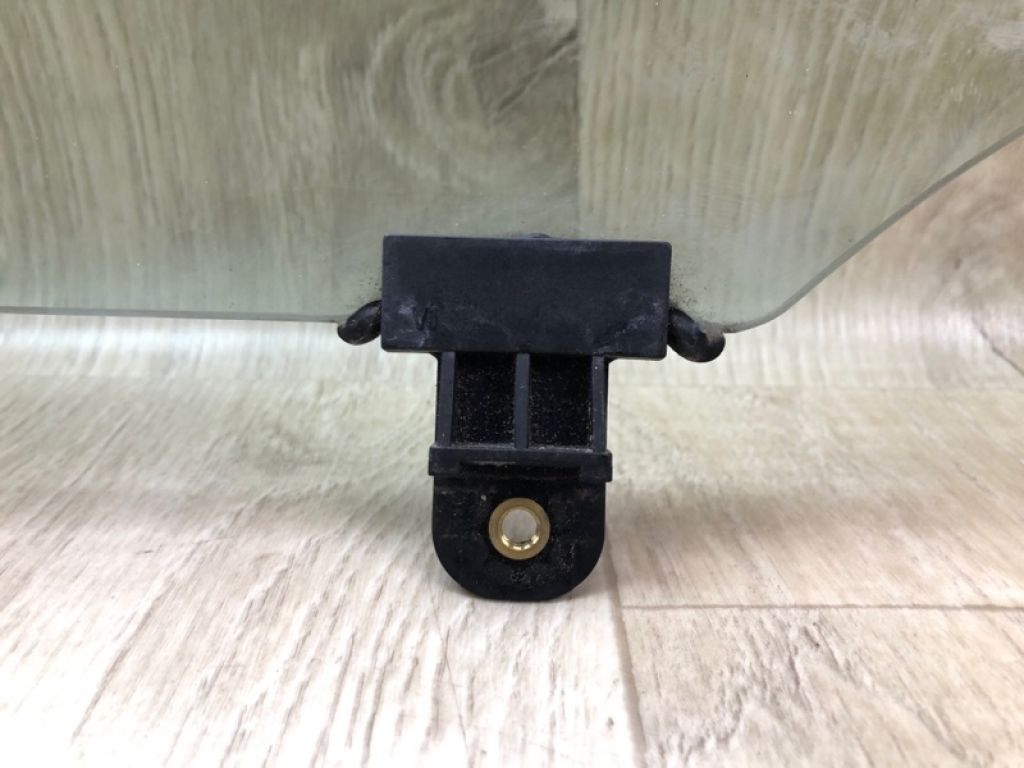 824212V000 | Скло дверей передн. прав. HYUNDAI VELOSTER 11-18 - Фото 6