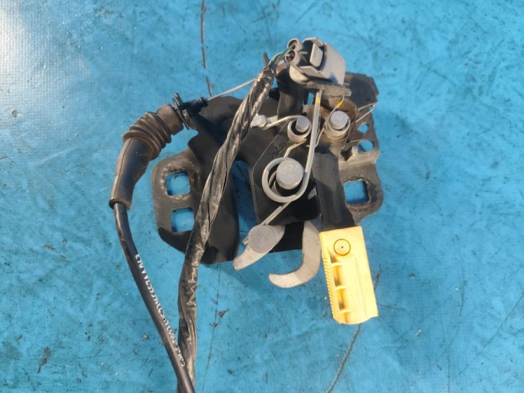 DS7A-16701-AE | Замок капота лев. FORD FUSION 14- - Фото 3