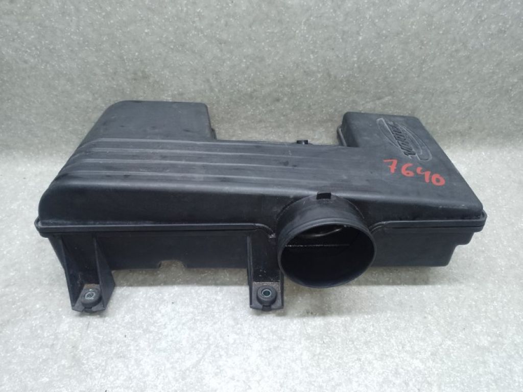 15247231 | Резонатор повітряного фільтра HUMMER H3 05-10