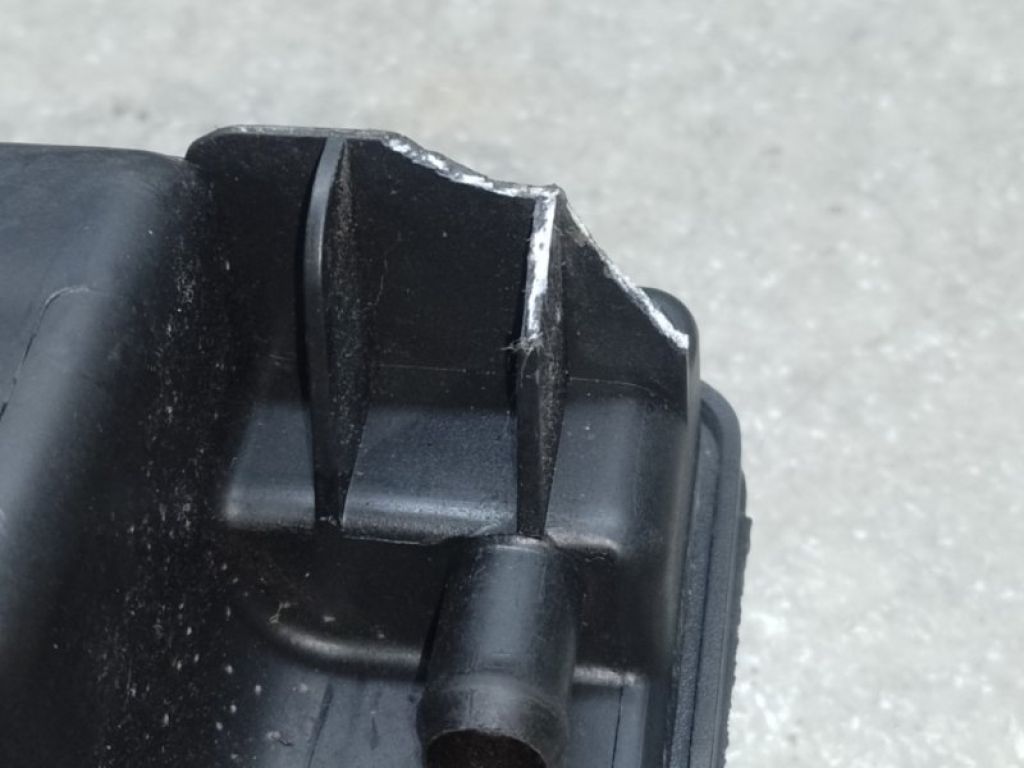 15247231 | Резонатор повітряного фільтра HUMMER H3 05-10 - Фото 4