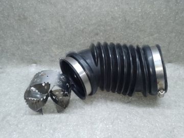 Патрубок воздушного фильтра HUMMER H3 05-10