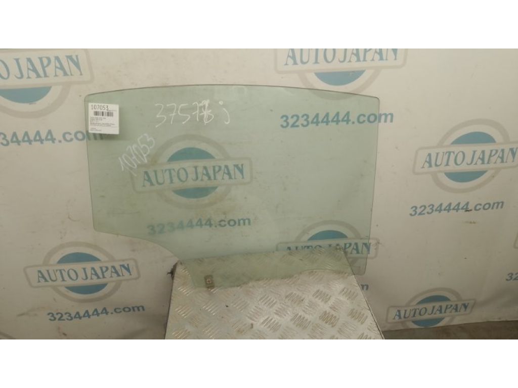 BAN6-72-511 | Стекло двери задн. прав. MAZDA 3 BK 03-08