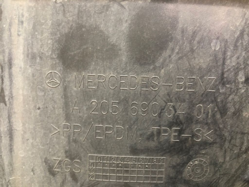 A2056903401 | Підкрилок передн. прав. MERCEDES C-CLASS W205 16-21 - Фото 7