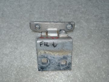 Петля двери нижняя передн. лев. HUMMER H3 05-10