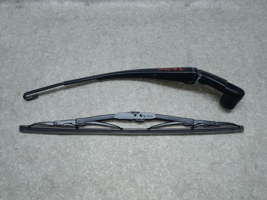 10389561 | Поводок стеклоочистителя передний прав. HUMMER H3 05-10