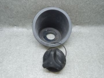 Крышка топливного бака HUMMER H3 05-10