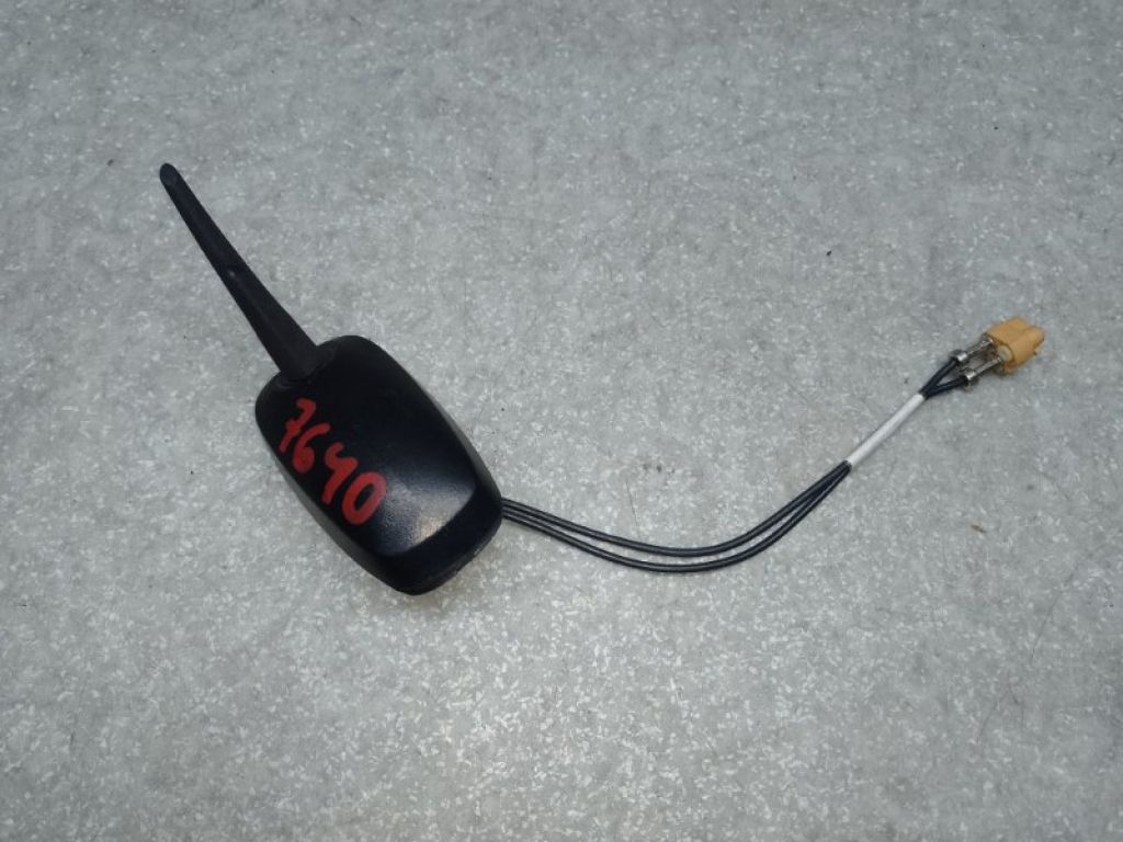 20842596 | Антенна HUMMER H3 05-10