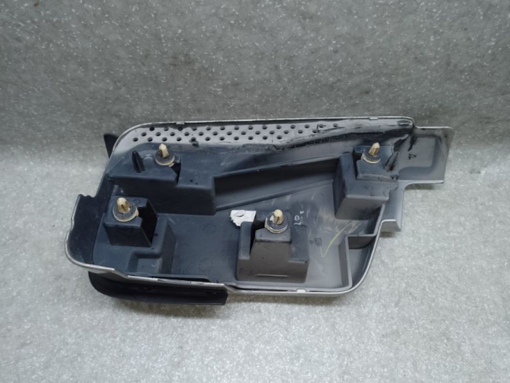 19120871 | Пластик под лобовое стекло / Жабо лев. HUMMER H3 05-10 - Фото 4