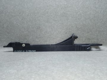 Крепление радиатора лев. HUMMER H3 05-10