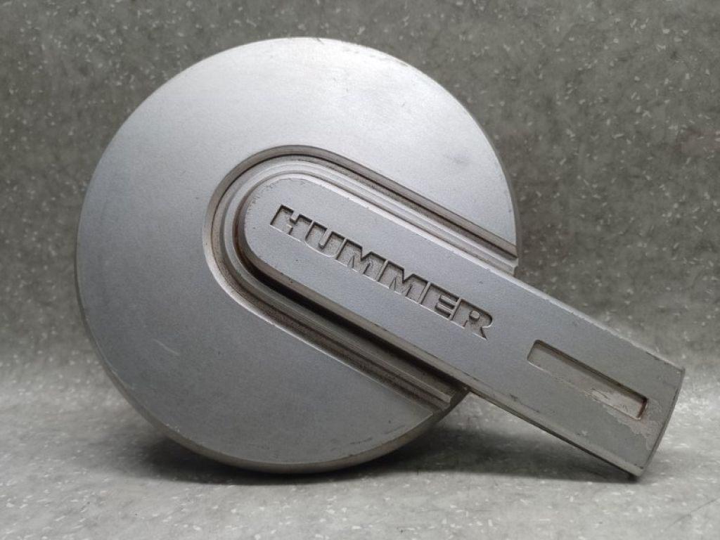 09597233 | Заглушка колісного диска HUMMER H3 05-10