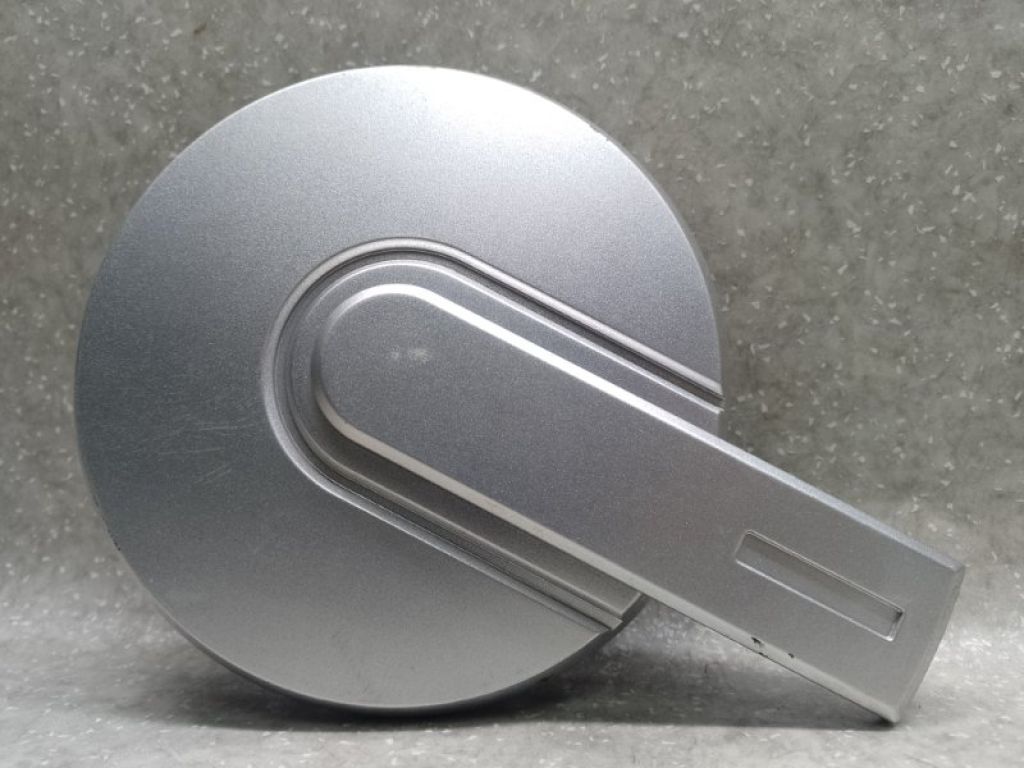 09597233 | Заглушка колесного диска HUMMER H3 05-10