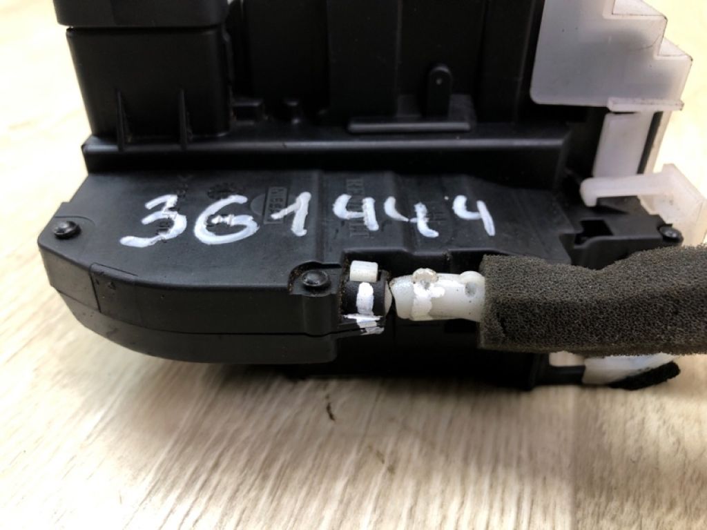 82501CL00A | Замок двері задн. лів. INFINITI FX S50 03-08 - Фото 8