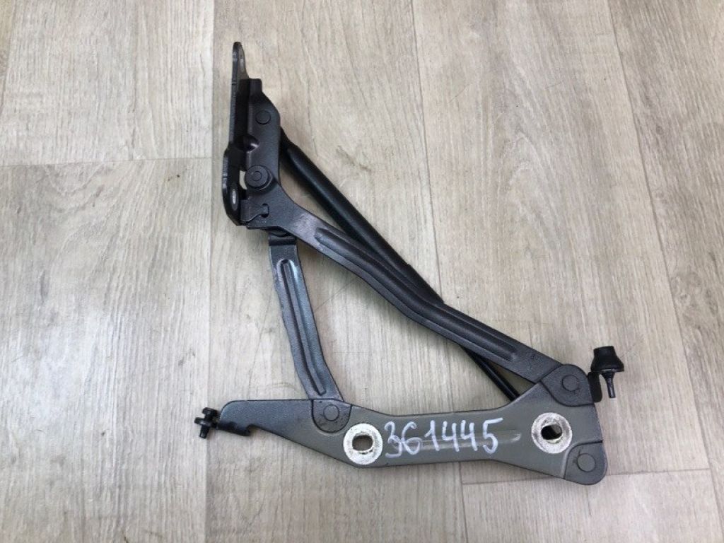 FR3Z-6342700-A | Петля крышки багажника прав. FORD MUSTANG 15- - Фото 2