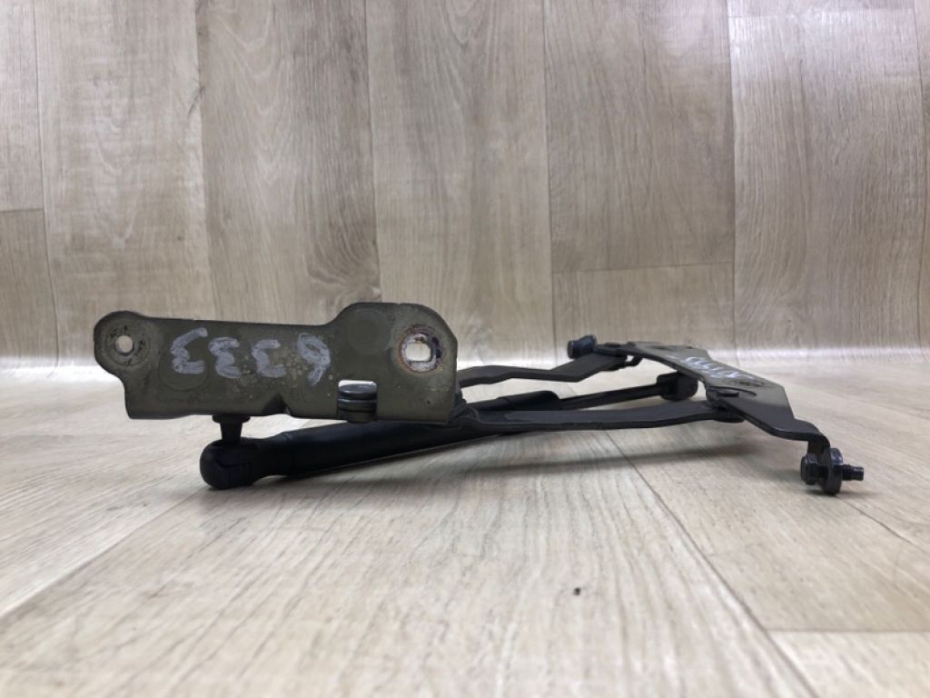 FR3Z-6342700-A | Петля крышки багажника прав. FORD MUSTANG 15- - Фото 4