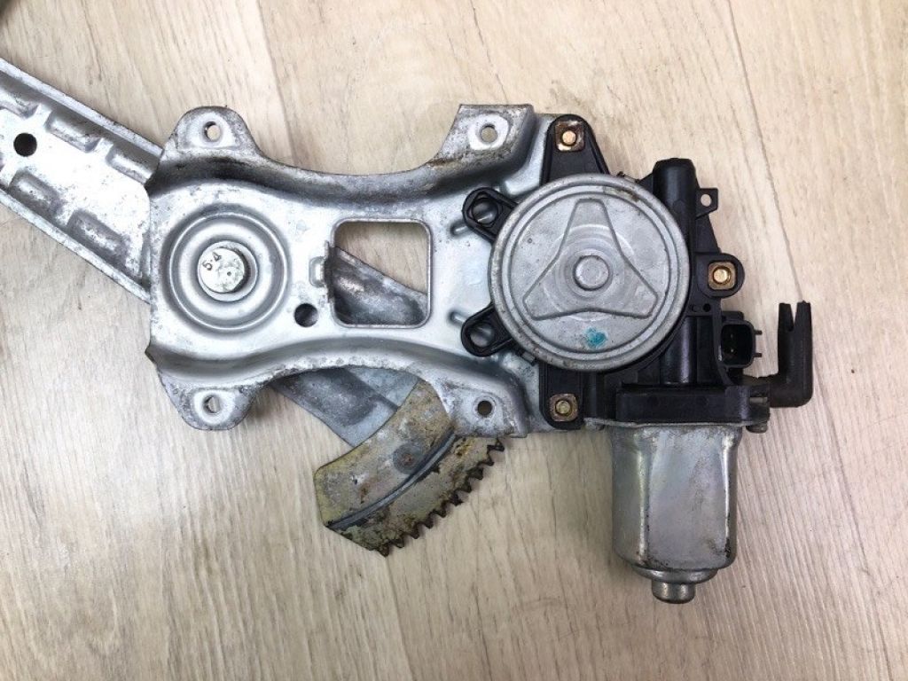 82720CG000 | Склопідйомник задн. прав. INFINITI FX S50 03-08 - Фото 2