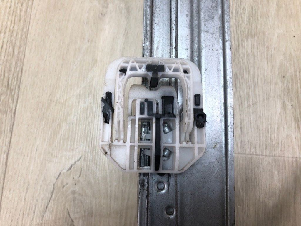 CJ5Z-7823200-C | Склопідйомник передн. прав. FORD ESCAPE 12-19 - Фото 4