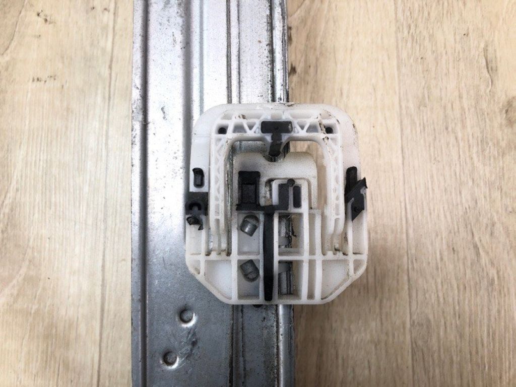 CJ5Z-7823200-C | Склопідйомник передн. прав. FORD ESCAPE 12-19 - Фото 5