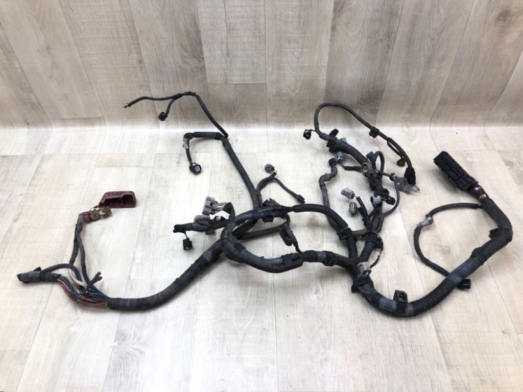 8212102W90 | Проводка підкапотна TOYOTA COROLLA 150 06-13