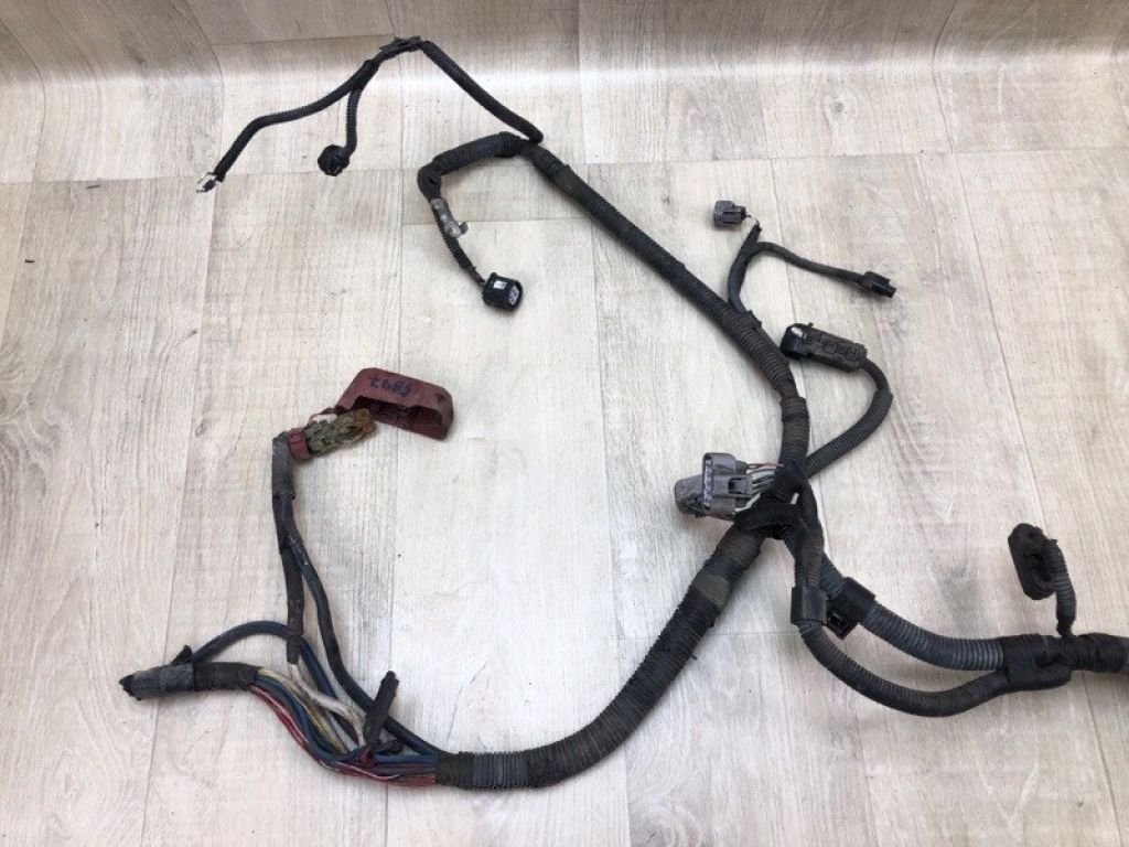 8212102W90 | Проводка підкапотна TOYOTA COROLLA 150 06-13 - Фото 3