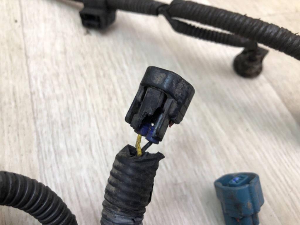 8212102W90 | Проводка підкапотна TOYOTA COROLLA 150 06-13 - Фото 6