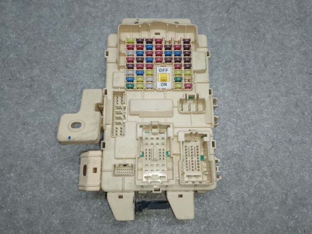 91950B2510 | Блок запобіжників салон KIA SOUL PS 13-19