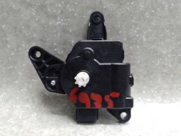 Моторчик заслонки печки KIA SOUL PS 13-19