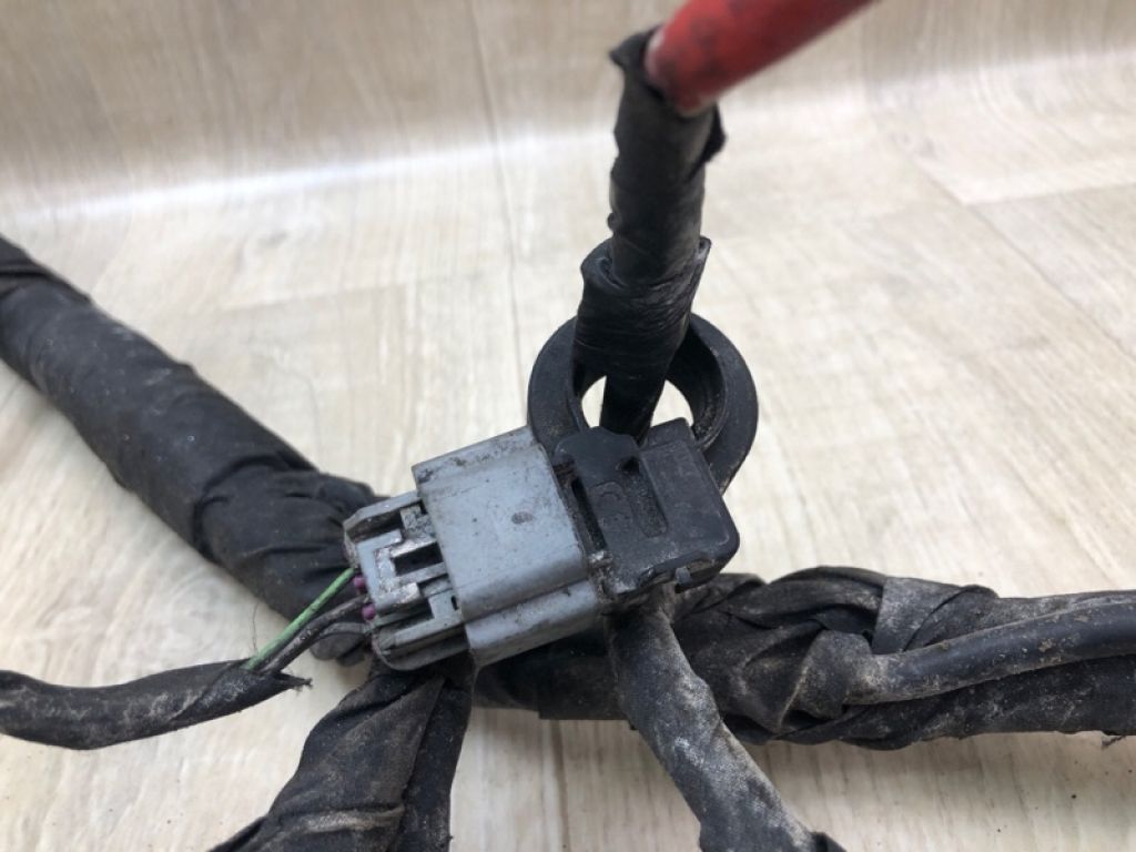 GR3Z-14300-AK | Клемма аккумулятора FORD MUSTANG 15- - Фото 8