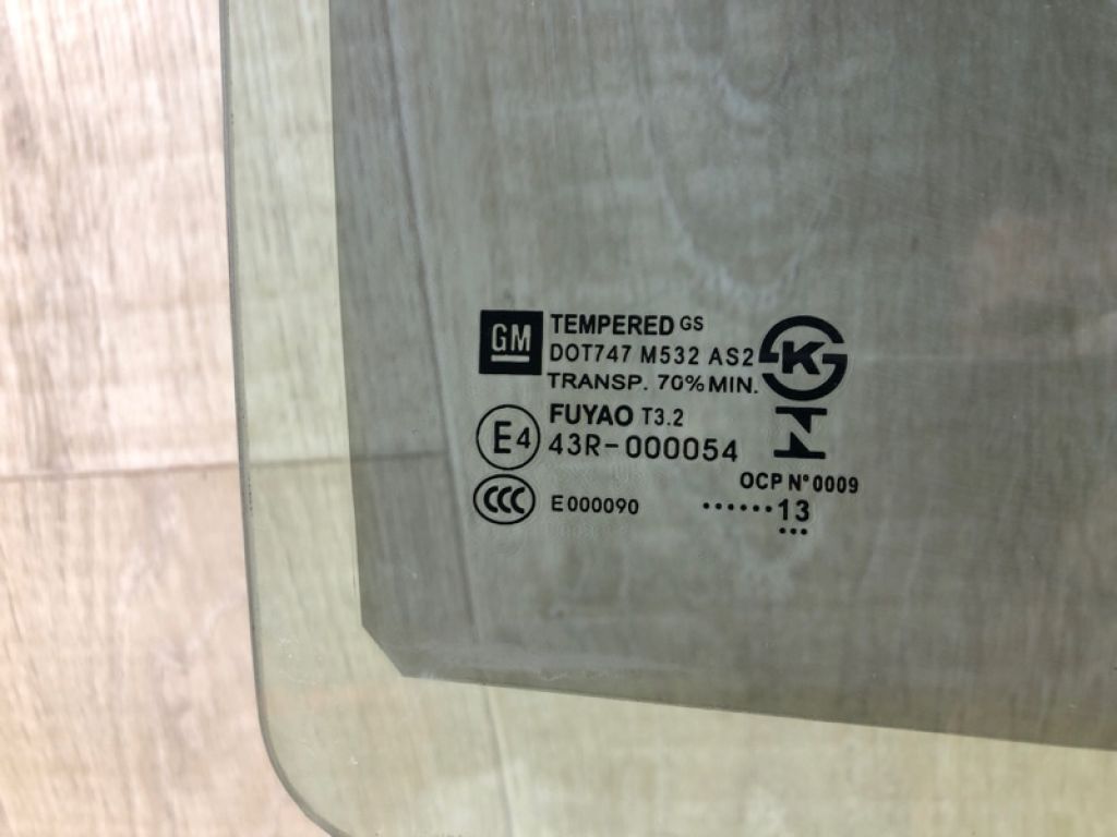 95229723 | Скло дверей задн. прав. CHEVROLET SONIC 11-16 - Фото 4