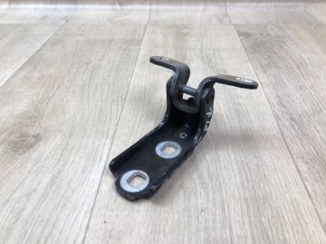 Петля двері нижня задн. лів. CHEVROLET CRUZE 15-