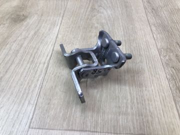 Петля двери верхняя задн. прав. MITSUBISHI OUTLANDER GF 12-