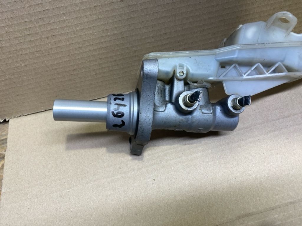 KDY3-43-40ZA | Головний гальмівний циліндр MAZDA CX-5 (KE) 11-17 - Фото 2