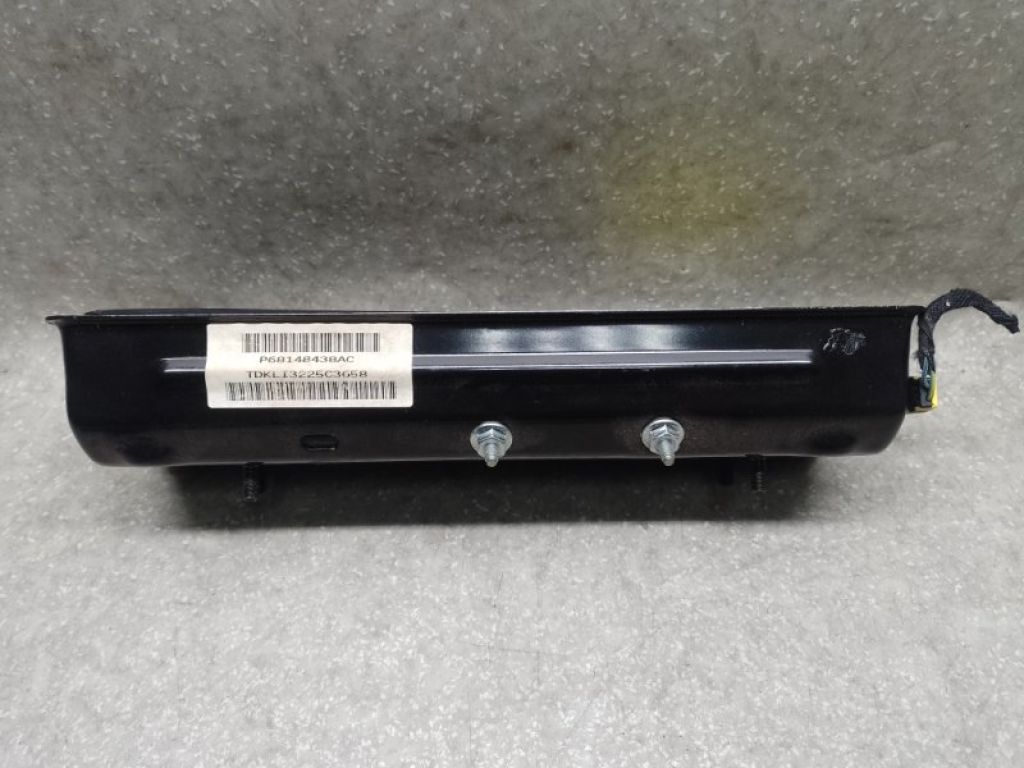 68148438AC | Подушка безопасности в колени передн. прав. CHRYSLER 200 14-16 - Фото 2