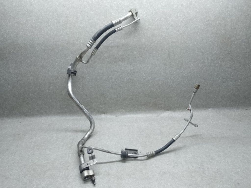 68103 137AD | Трубка кондиционера CHRYSLER 200 14-16