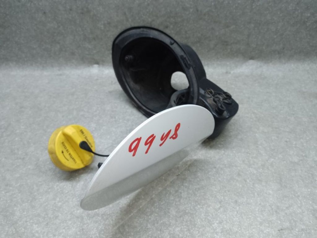 68137578AC | Лючок топливного бака CHRYSLER 200 14-16