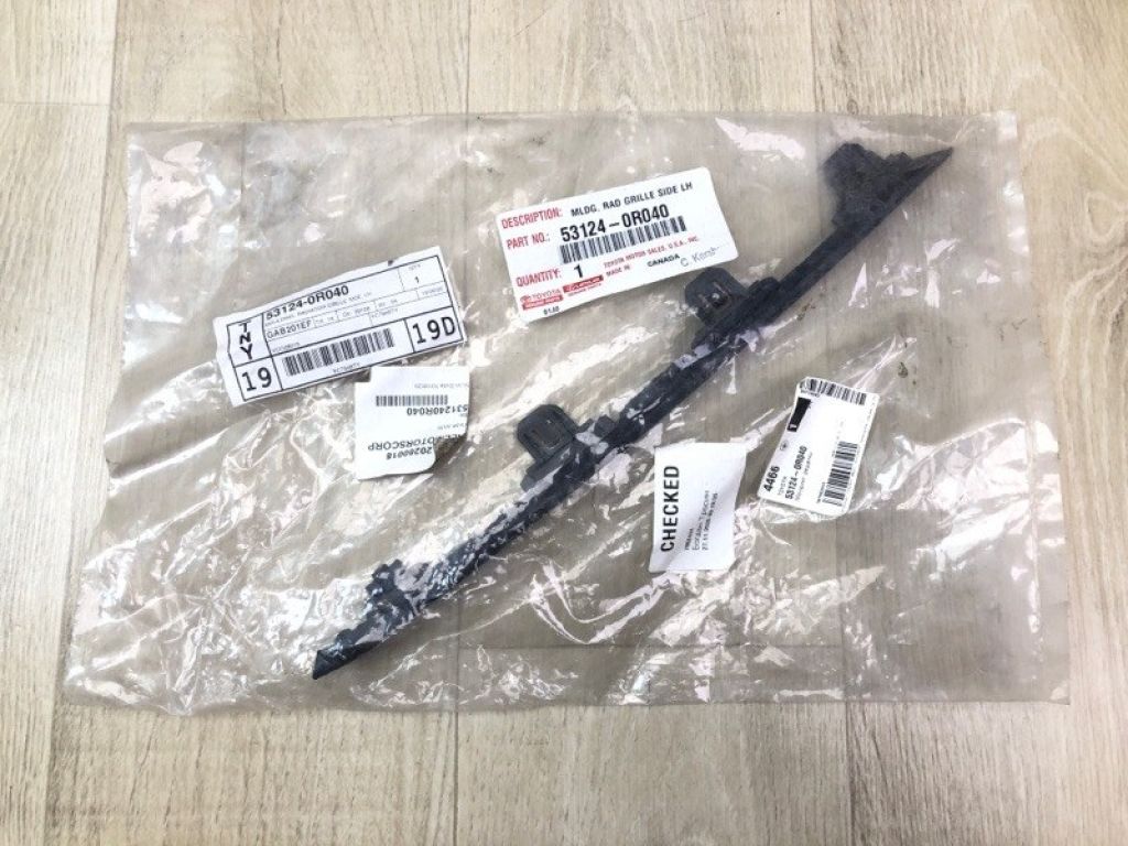 53123-0R050 | Молдинг бампера передн. лев. TOYOTA RAV4 18-