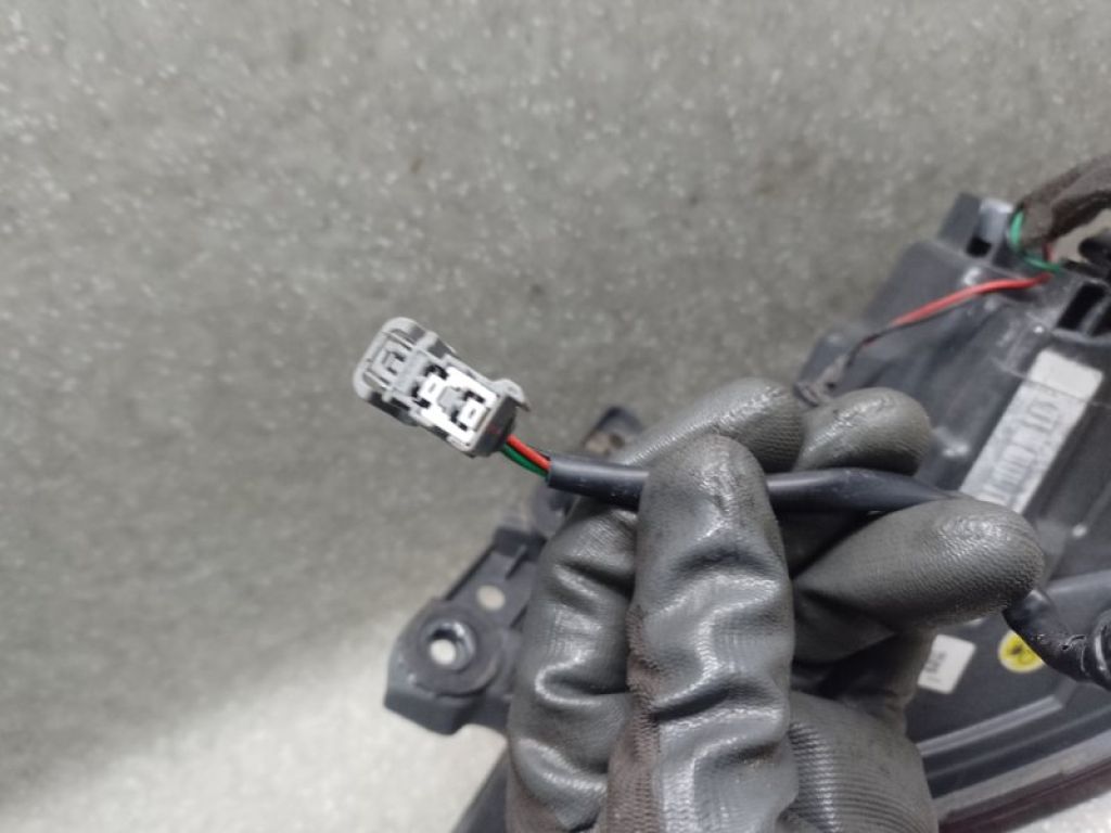 68110 361AA | Фонарь наружный лев. CHRYSLER 200 14-16 - Фото 3