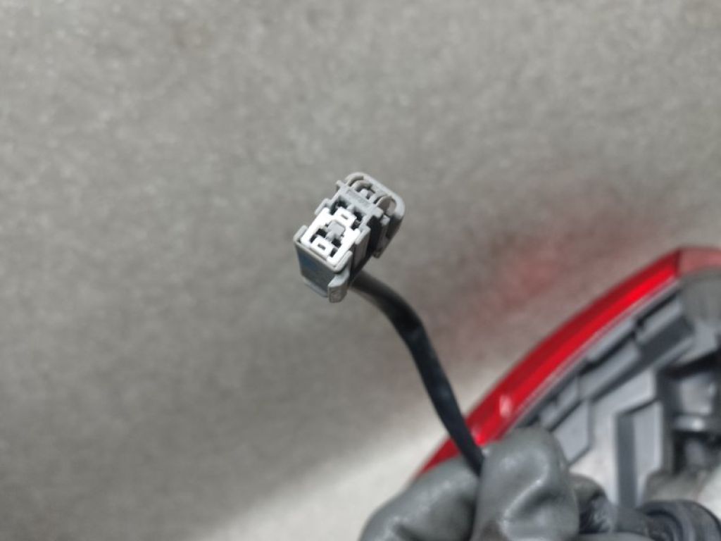 68110 362AA | Фонарь наружный прав. CHRYSLER 200 14-16 - Фото 3