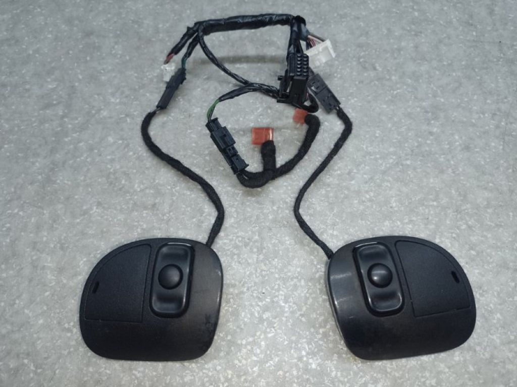 5RQ11DX9AB | Кнопки на руль CHRYSLER 200 14-16