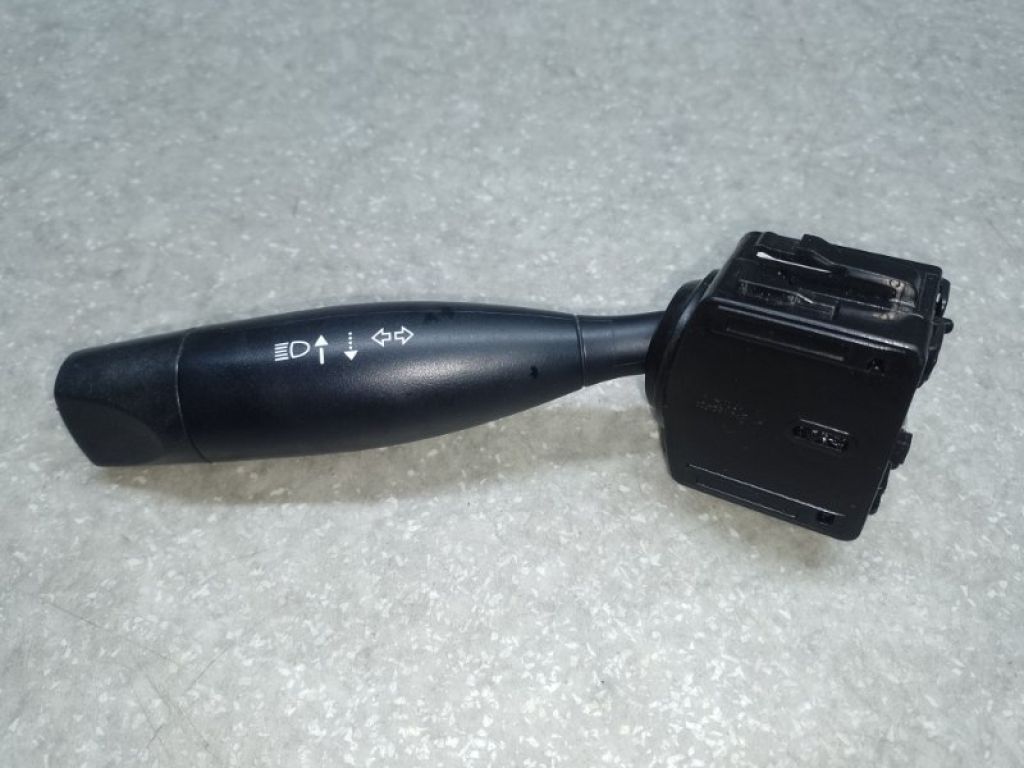 68145 642AG | Подрулевой переключатель лев. CHRYSLER 200 14-16