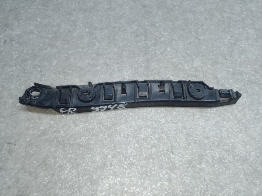 68103180AC | Кронштейн переднего бампера (на крыле) прав. CHRYSLER 200 14-16