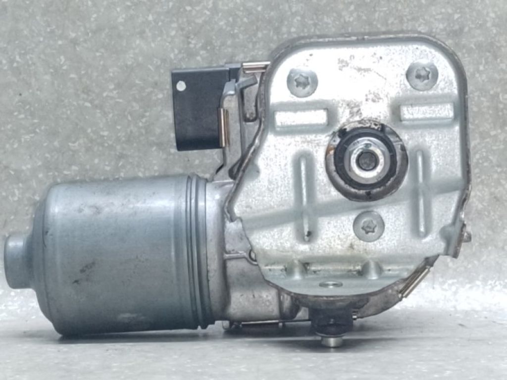 68277007AA | Моторчик склоочисника передн. CHRYSLER 200 14-16