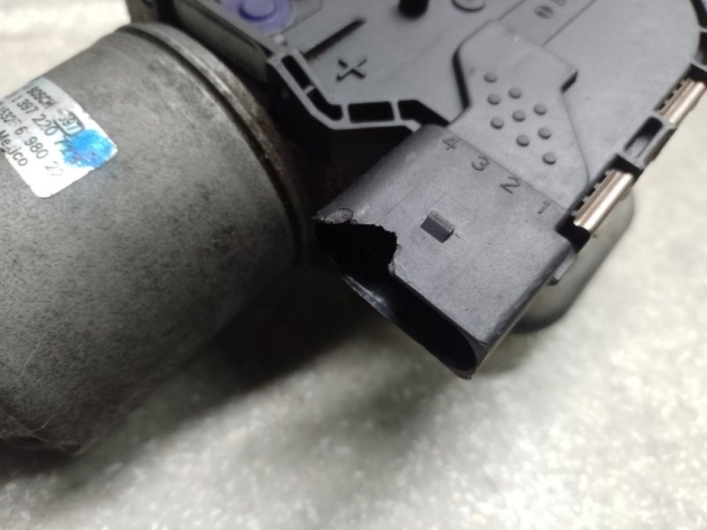 68277007AA | Моторчик склоочисника передн. CHRYSLER 200 14-16 - Фото 6