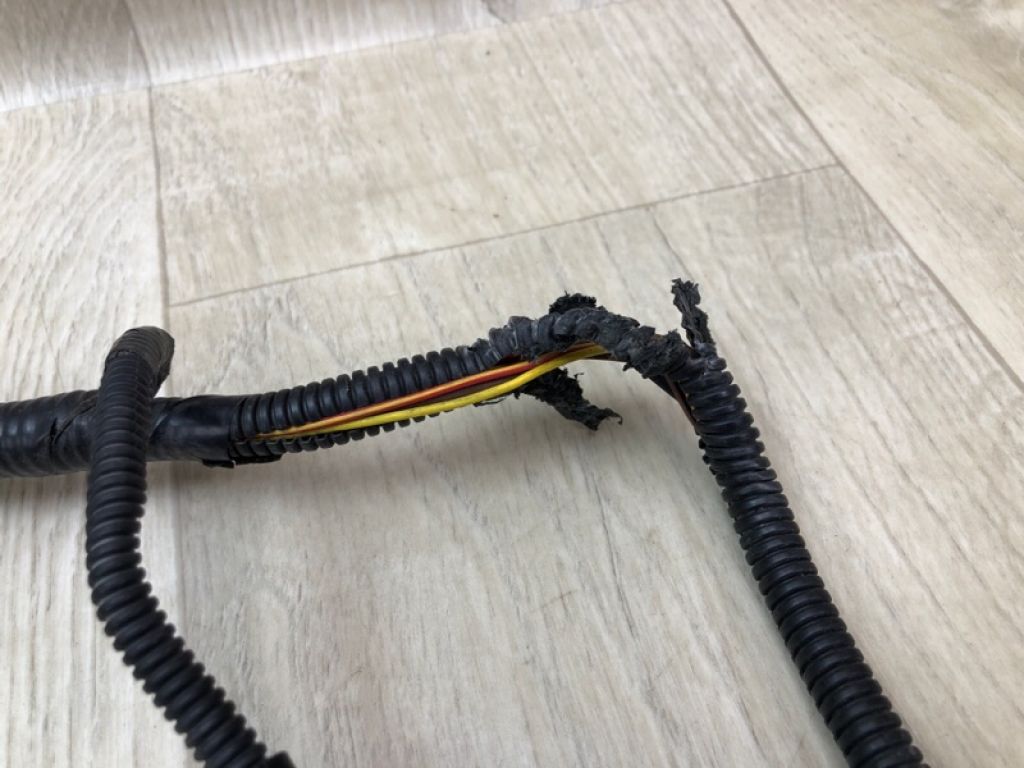 7L6 971 095 A | Проводка бампера передн. VOLKSWAGEN TOUAREG 02-10 - Фото 8