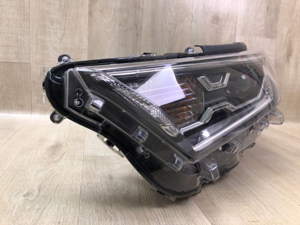 8118542A30 | Фара лів. TOYOTA RAV4 18- - Фото 2