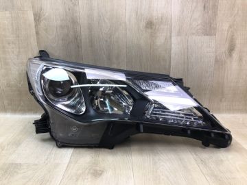 Фара прав. TOYOTA RAV4 13-19