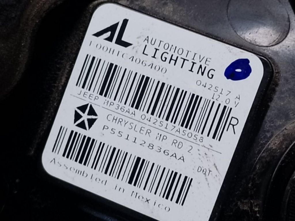 55112 836AB | Фонарь внутренний прав. JEEP COMPASS 17-21 - Фото 3