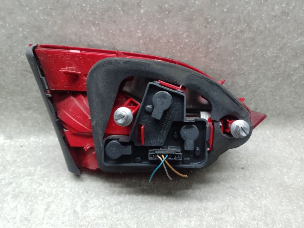 5C6 945 094 | Фонарь внутренний прав. VOLKSWAGEN JETTA USA 10-17 - Фото 3