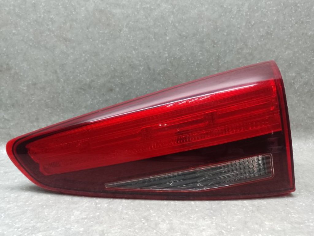 92404D3500 | Ліхтар внутрішній прав. HYUNDAI TUCSON TL 15-20